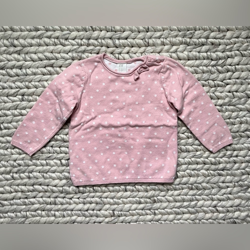 Pink and white polka dot sweater from H&M size 1 1/2-2Y (18-24 months)